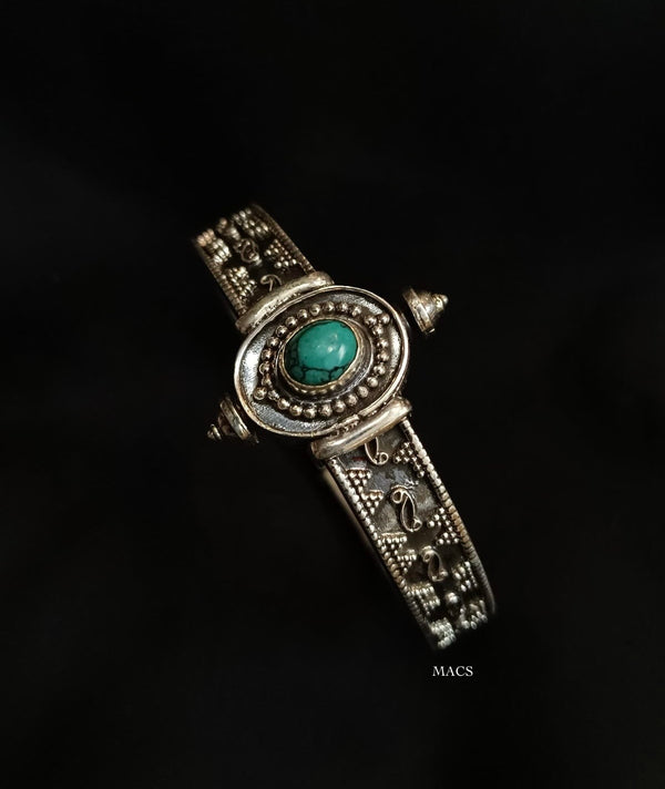 Statement Turquoise Bangle (Size 2.6)