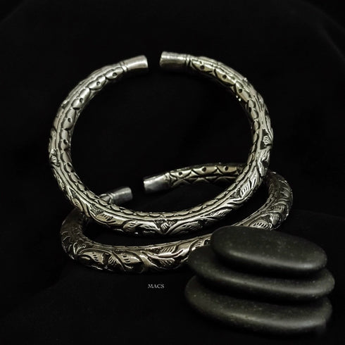 Chitai Silver Adjustable kada (Pair,Size 2.4)