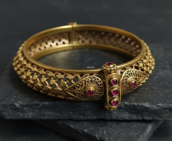Gold plated Pink Kemp Kada (Size 2.4)
