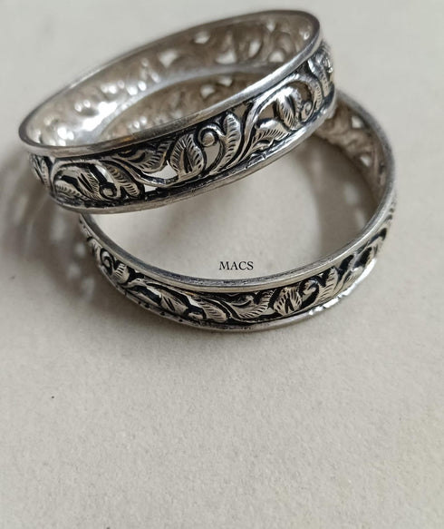 Silver Chitai Kadas (Pair, Size 2.4)