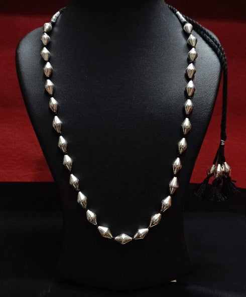 Single Line Dholki Beads Silver Necklace