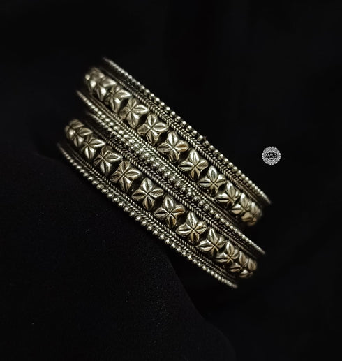 Silver Floral Kada (2.2, Pair)