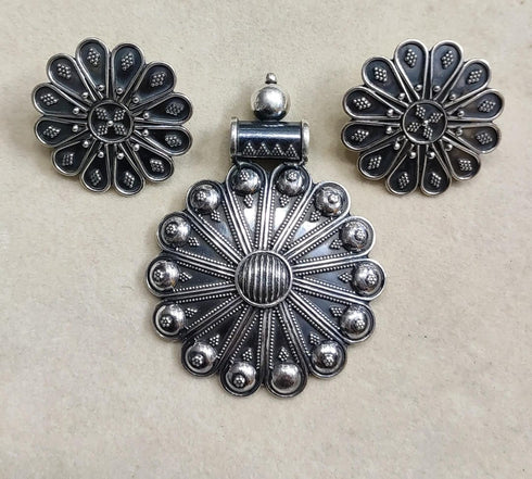 925 sterling silver pendant earring set, Pure Silver Rawa Work Jewellery