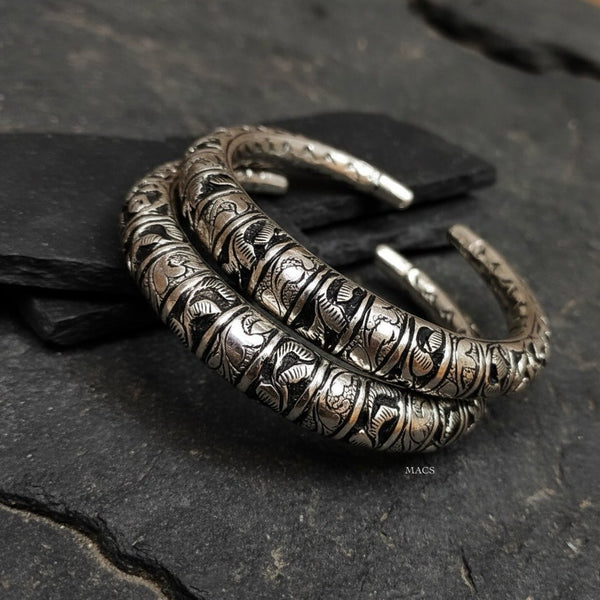 Chitai Bold Silver kada (Pair,Size 2.4)