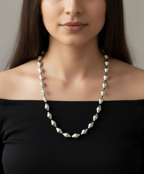 Single Line Dholki Beads Silver Necklace