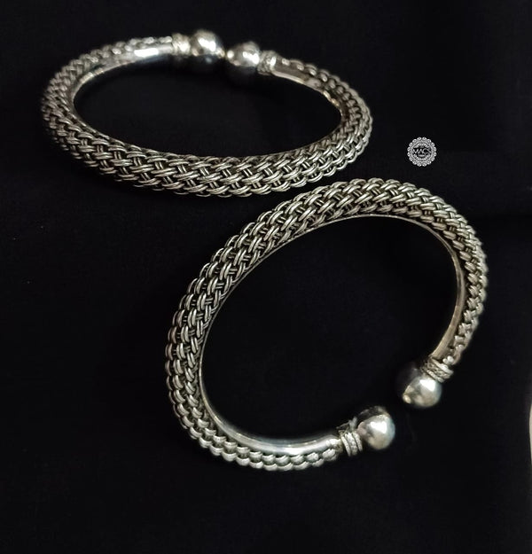 Statement Flexible Kada (Size 2.6)