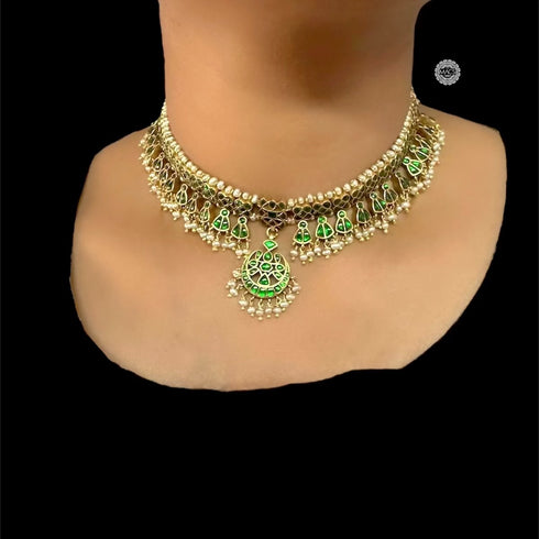 Green kundan necklace