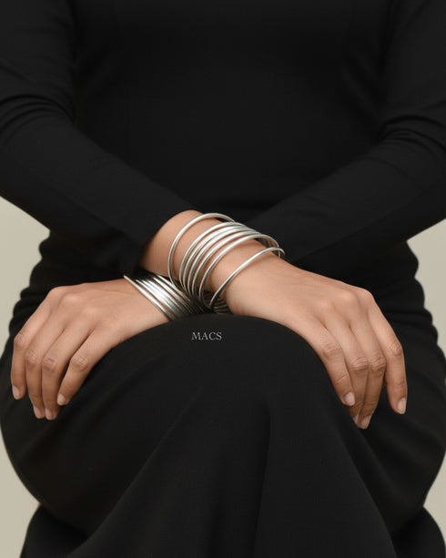 Silver Plain 8 Bangle Stack (2.10)