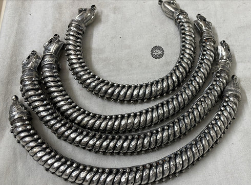 Silver Hammered Sutlada Necklace