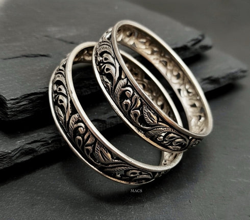 Chitai Work Silver kada (Pair, Size 2.6)