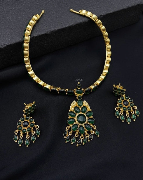 Gold Addigai with Earrings (pre order)