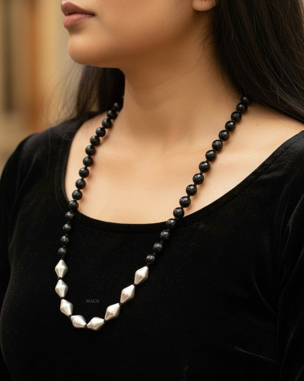 Dholki Black Beads Necklace