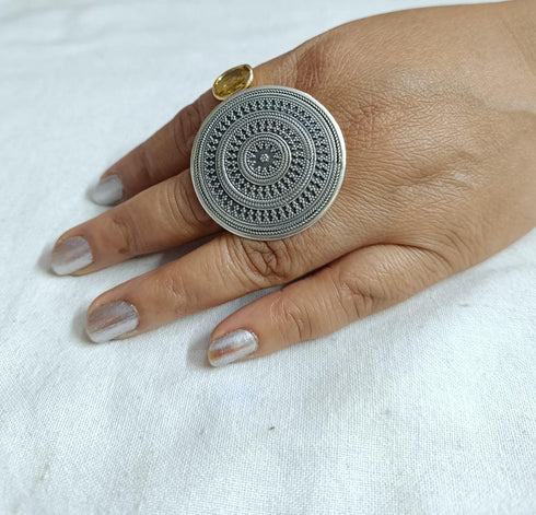 925 Pure Silver ring with intricate rawa work design