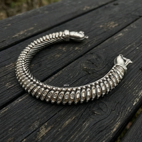 Silver Kundan Sutlada Necklace
