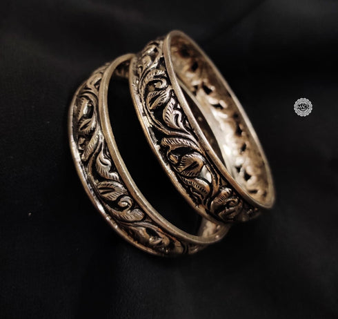 Silver Chitai Kadas (Pair, Size 2.4)