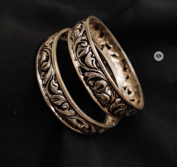 Silver Chitai Kadas (Pair, Size 2.4)