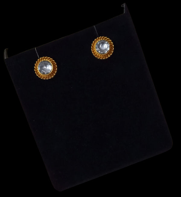 Small Kundan white studs