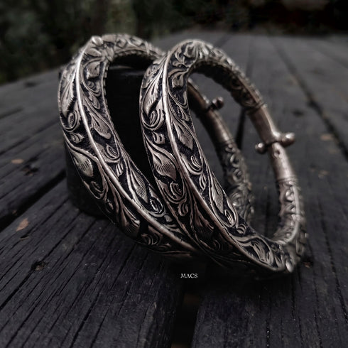 Chitai Statement Silver kada (Size 2.7)