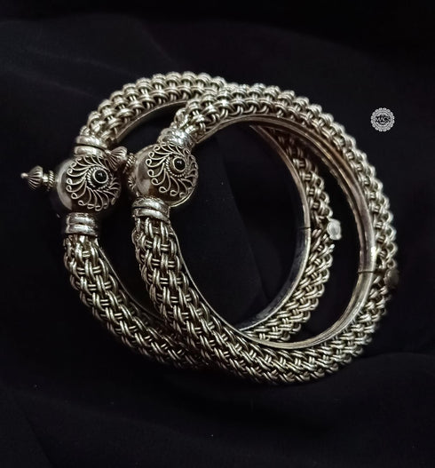 Green Kemp Woven Kada (Pair, Size 2.4)