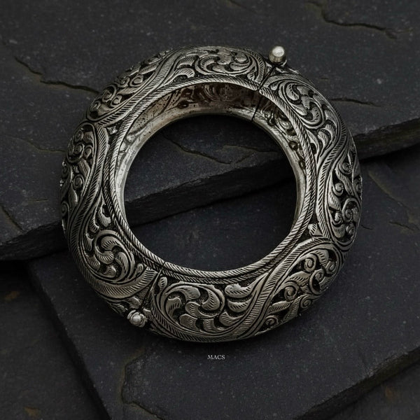 Chitai Round Silver kada (Size 2.4)