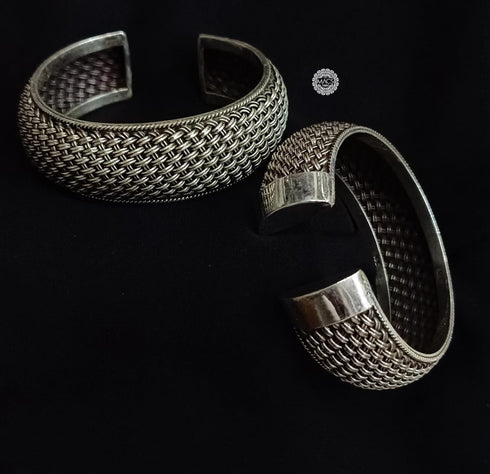 Adjustable Statement Kada