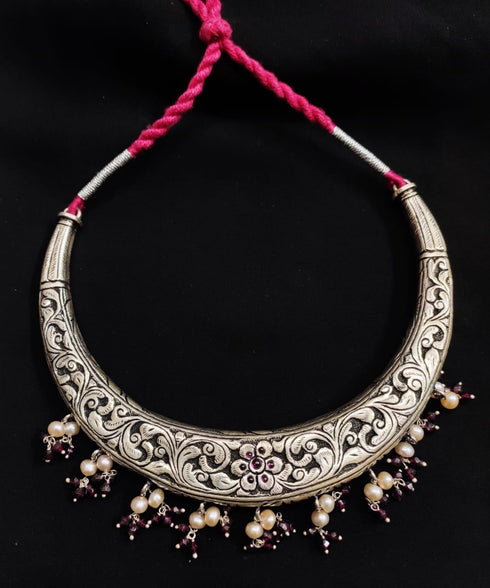Silver Hasli Necklace