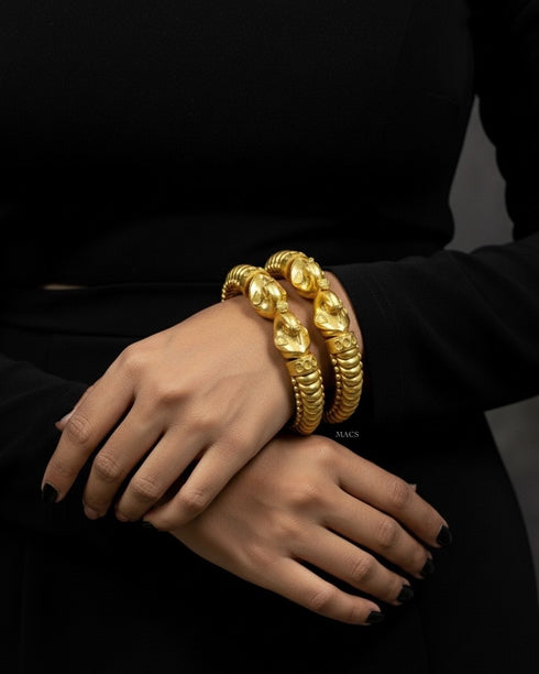 Gold Sutlada Peacock Kada (Single)