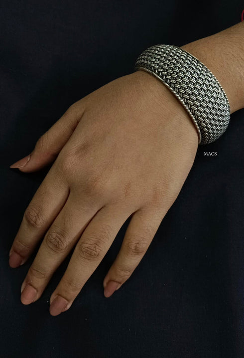 Adjustable Statement Kada
