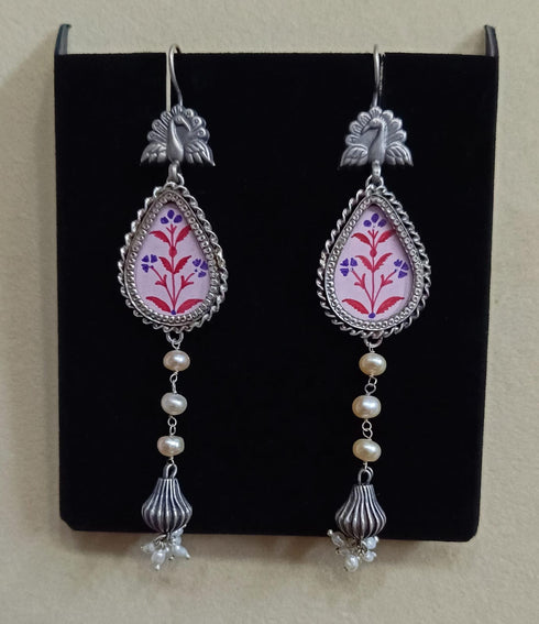 Painting hand painting pearl silver earrings, long silver pink earrings