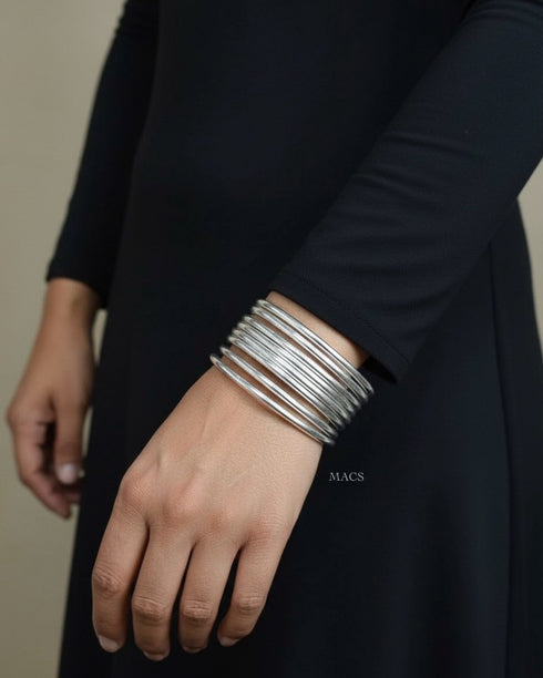Silver Plain 8 Bangle Stack (2.10)