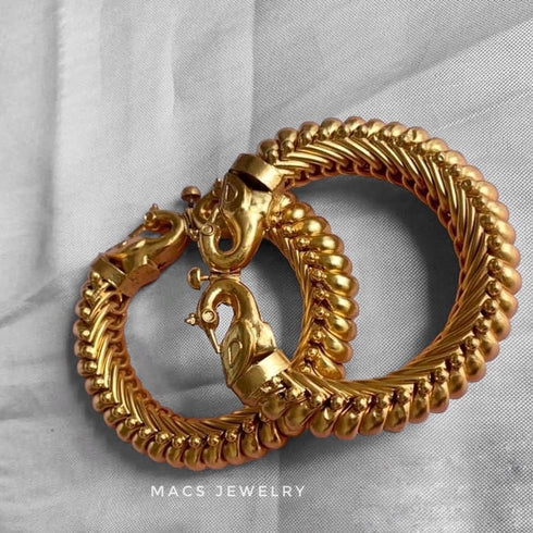 Gold Sutlada Peacock Kada (Single)