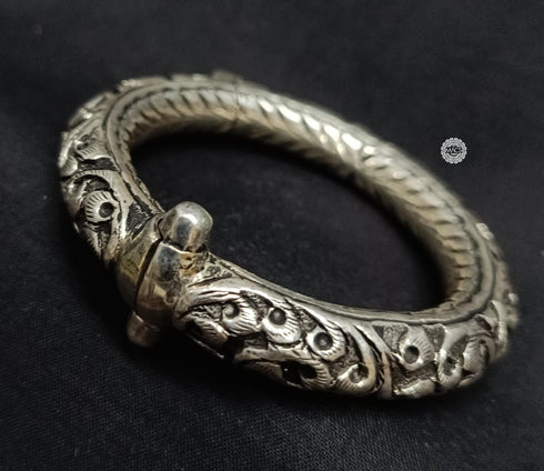Classic chitai silver kada handcrafted in 925 silver