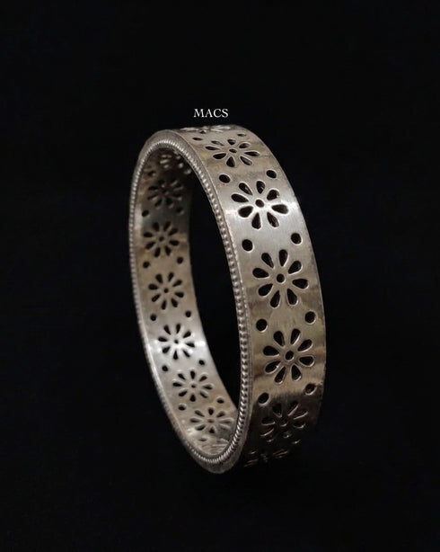 Flower Cut work Bangle (2.6 single)