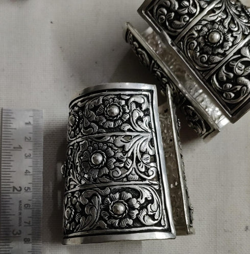 Chitai Silver Long Kada (single kada)