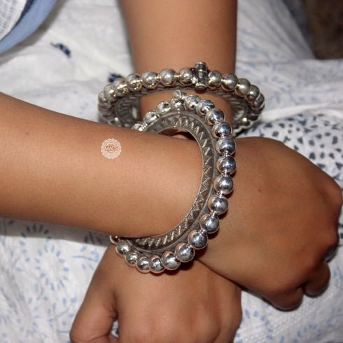 Silver Statement ball kada (single)
