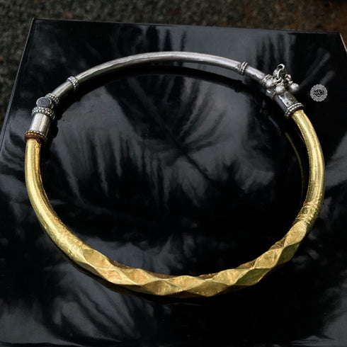 hasli necklace, hasli, dual tone, hasli designs, hasli necklace gold, hasli designs in gold, gold hasli designs with price, hasli jewellery, hasli gold, rajasthani hasli necklace, silver hasli, silver hasli necklace, hasli necklace online, hasli gold necklace, dual tone jewellery, chandi ki hasli, hasli choker, dual tone oxidised jewellery, silver hasli necklace online, dual tone necklace, hasli silver