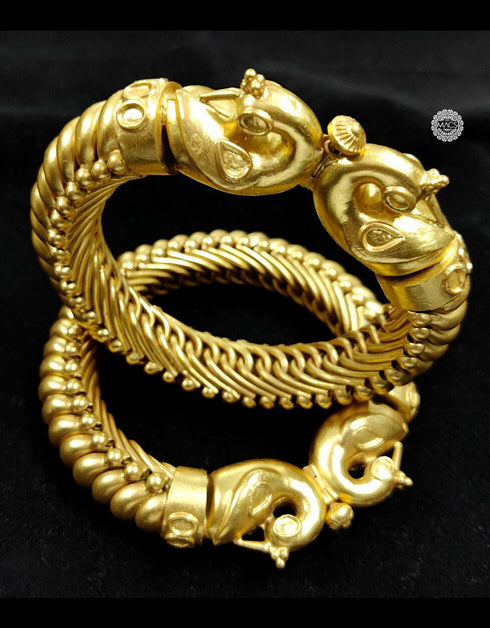 Sutlada Peacock kada, Rajasthani sutlada bangle, gold plated sutrala kada, Shindeshahi toda