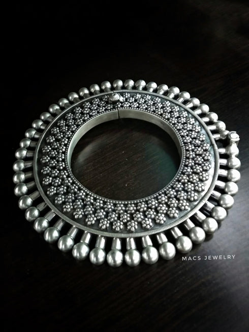 Silver Statement Gokhru kada (Size 2.4)