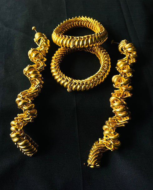 Gold plated sutarla bangles, Shindeshahi tode