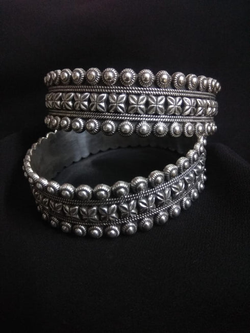 pure silver kada, 925 silver floral bangles, silver floral kada, sterling silver bangles online for women