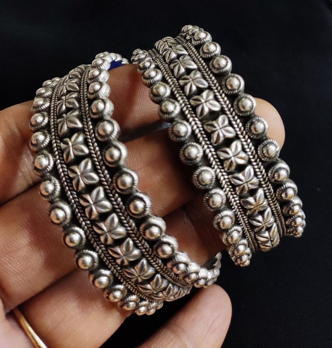 Ladies chandi kada Clearance