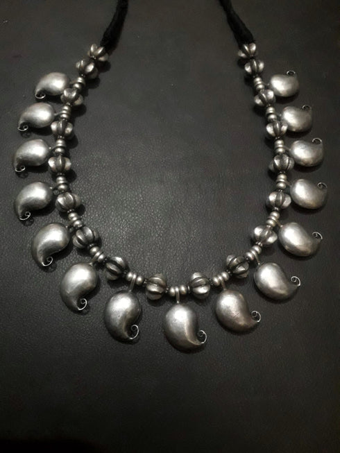 vintage pure silver necklace from India. A mango choker necklace in vintage silver. Beautiful antique choker necklace vintage jewellery