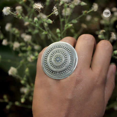 925 pure silver oversized cocktail ring, statement sterling silver large ring with intricate rawa work for women online in india