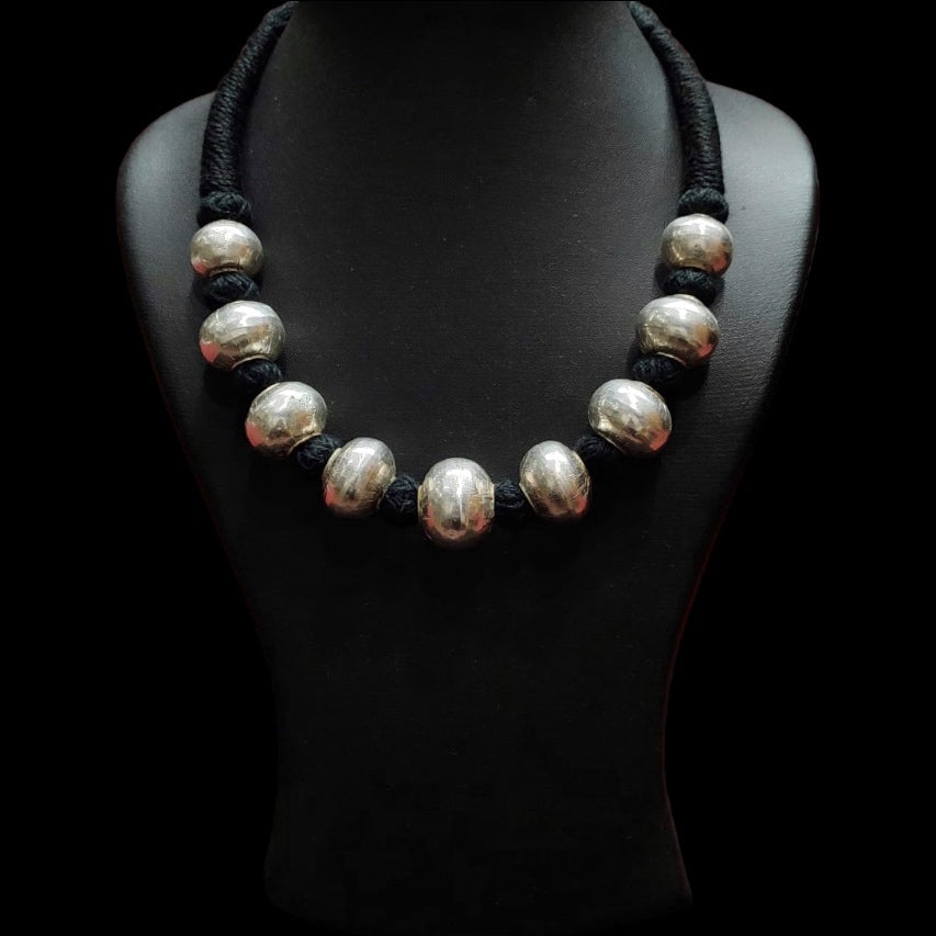 Silver beads necklace discount